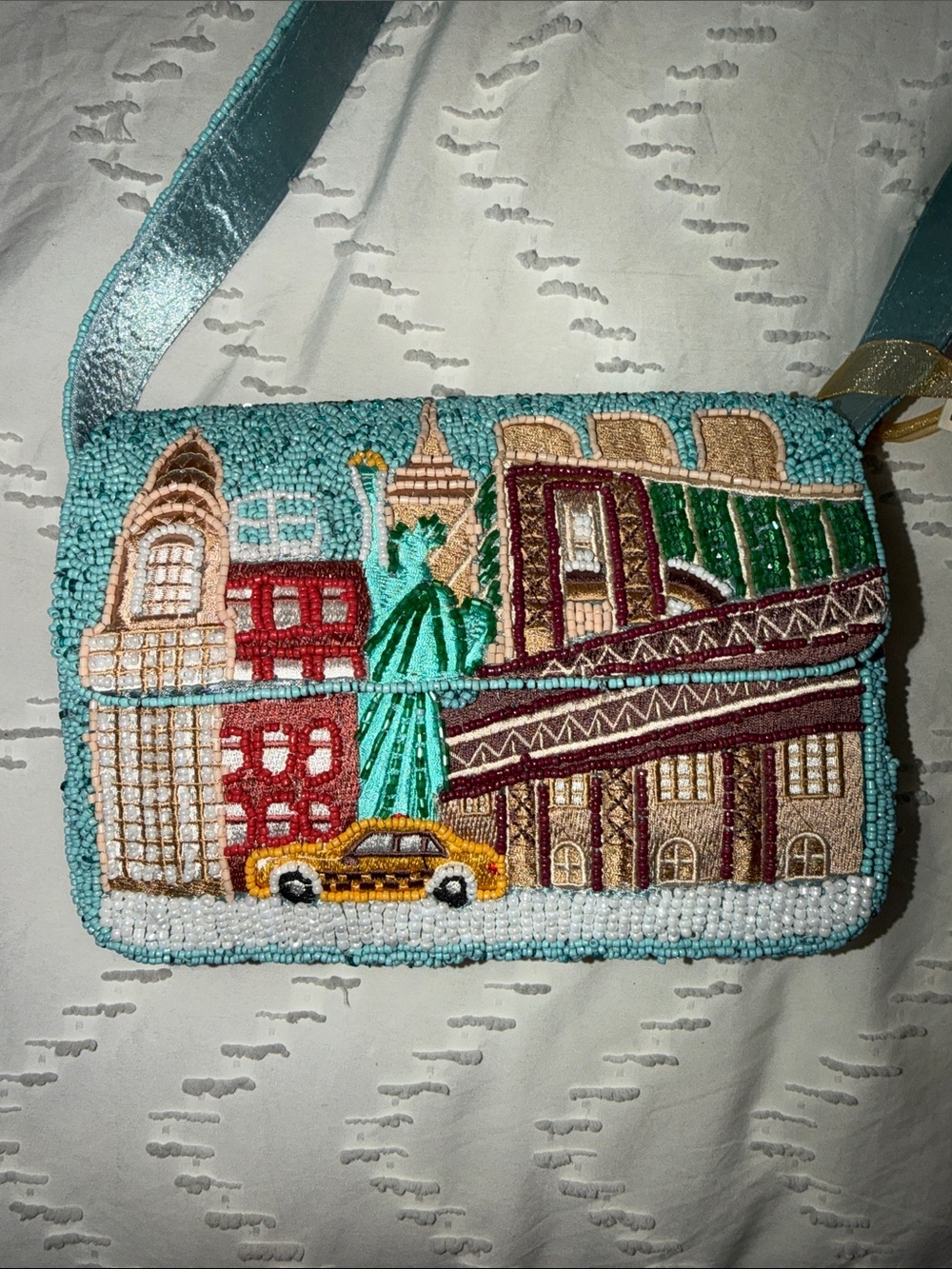 NWT New York City Beaded Shoulder Bag Flap Handbag NYC Skyline Statue of Liberty